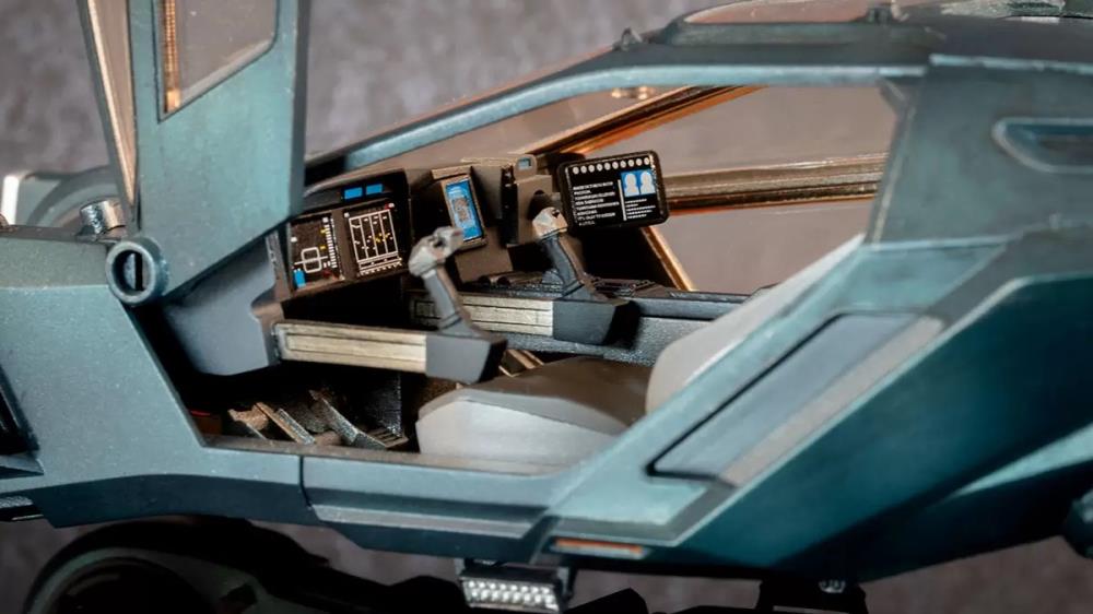 Blade Runner 2049 K's Spinner 1/32 Scale Model Kit Gallery Image 8
