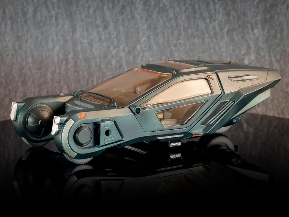 Blade Runner 2049 K's Spinner 1/32 Scale Model Kit