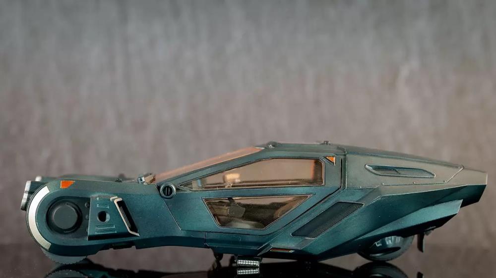 Blade Runner 2049 K's Spinner 1/32 Scale Model Kit Gallery Image 4