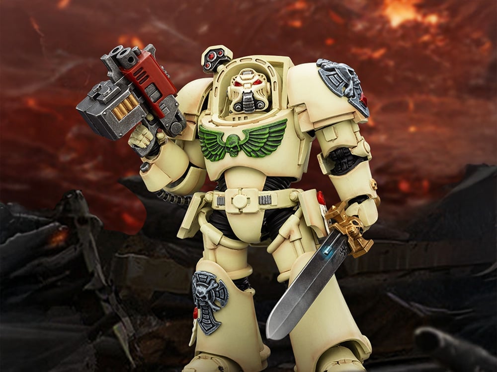 Warhammer 40,000 Dark Angels Deathwing Terminator (Ver. 1) with Power Sword and Storm Bolter 1/18 Scale Action Figure Gallery Image 1