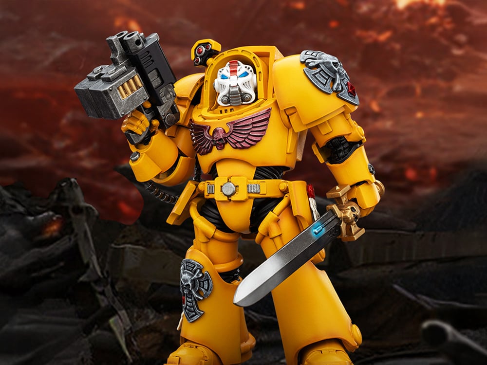 Warhammer 40,000 Imperial Fists Terminator (Ver. 1) with Power Sword and Storm Bolter 1/18 Scale Action Figure Gallery Image 1