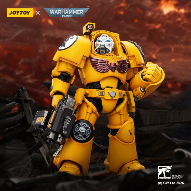 Warhammer 40,000 Imperial Fists Terminator (Ver. 2) with Power Fist and Storm Bolter 1/18 Scale Action Figure Gallery Image 3