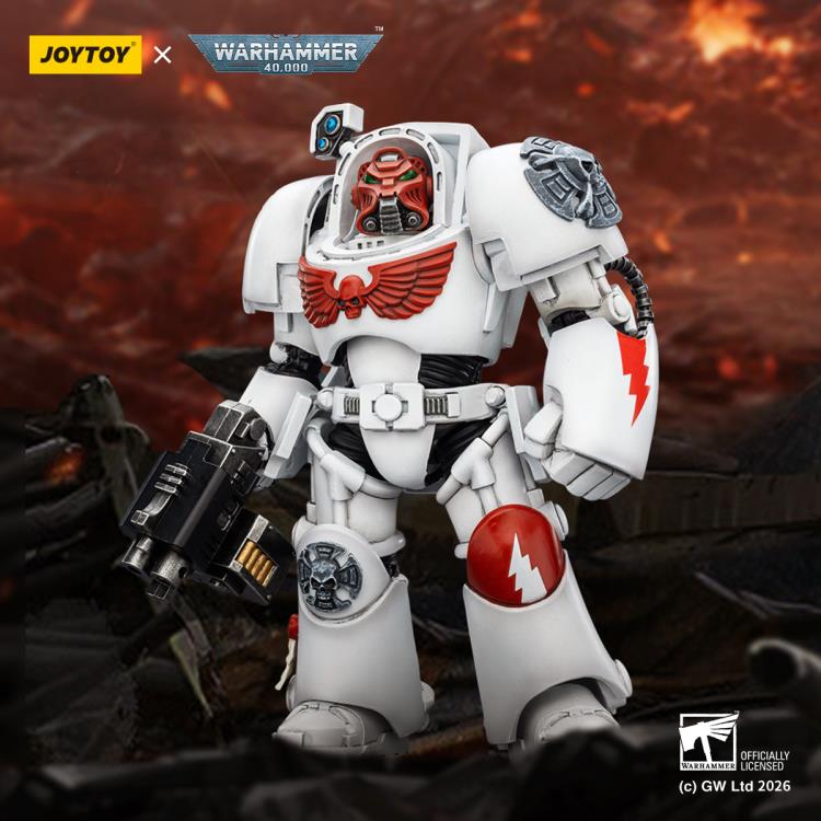 Warhammer 40,000 White Scars Terminator (Ver. 2) with Power Fist and Storm Bolter 1/18 Scale Action Figure Gallery Image 3