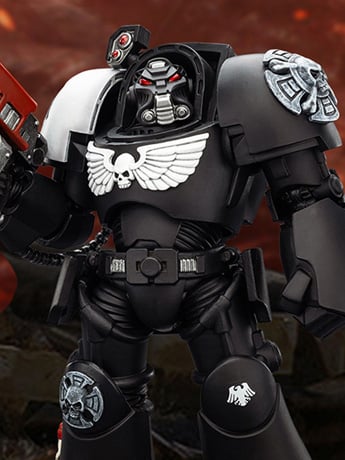 Warhammer 40,000 Raven Guard Terminator (Ver. 2) with Power Fist and Storm Bolter 1/18 Scale Action Figure Gallery Image 2