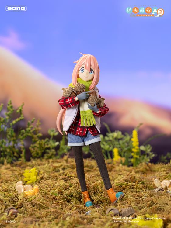 Laid-Back Camp Nadeshiko Kagamihara 1/8 Scale Action Figure Gallery Image 3