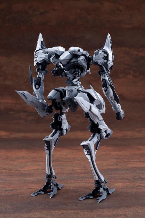 Armored Core V.I.O.S. Schneider Nachtreiher/40E Close-Quarters Assault Type Model Kit Gallery Image 6