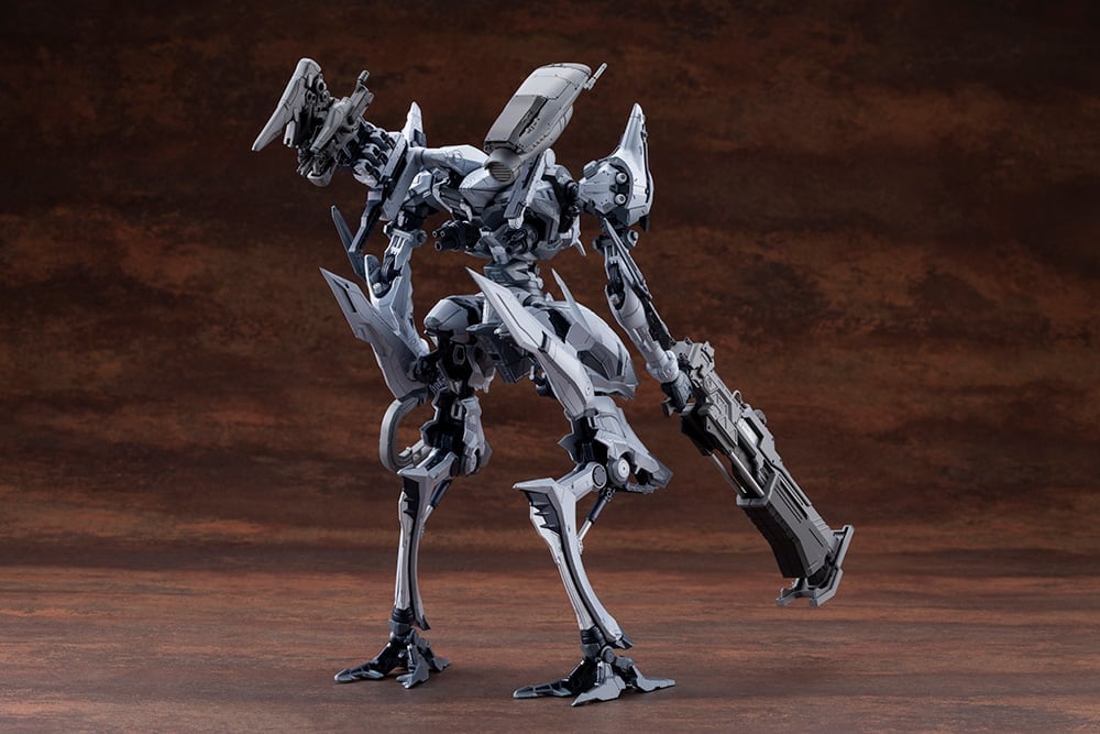 Armored Core V.I.O.S. Schneider Nachtreiher/40E Close-Quarters Assault Type Model Kit Gallery Image 9