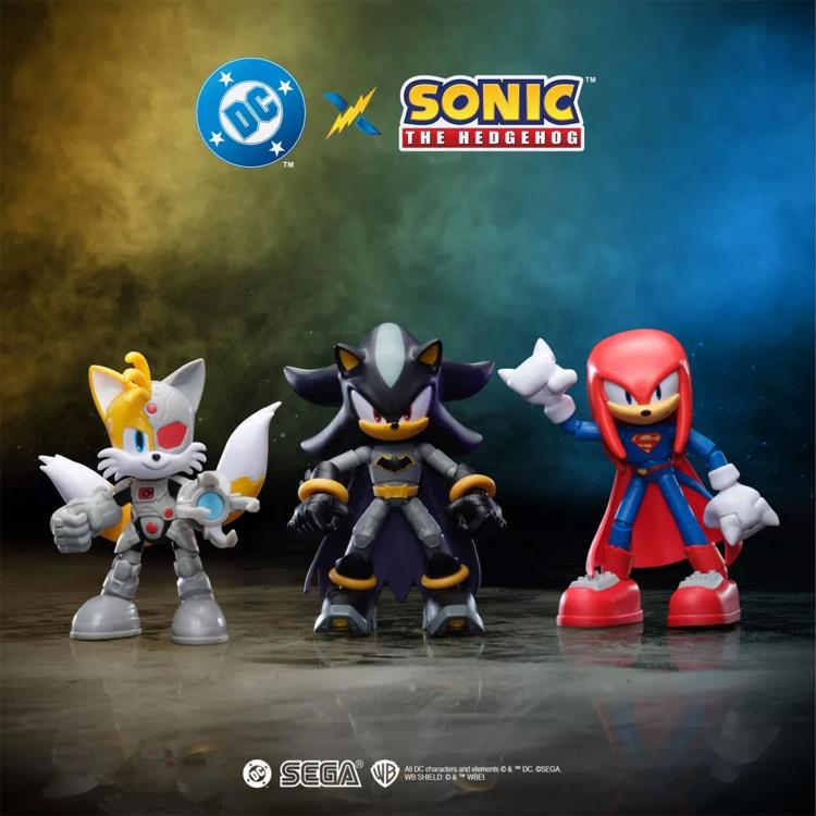 DC x Sonic the Hedgehog 5-Inch Scale Set of 3 Action Figures Gallery Image 3