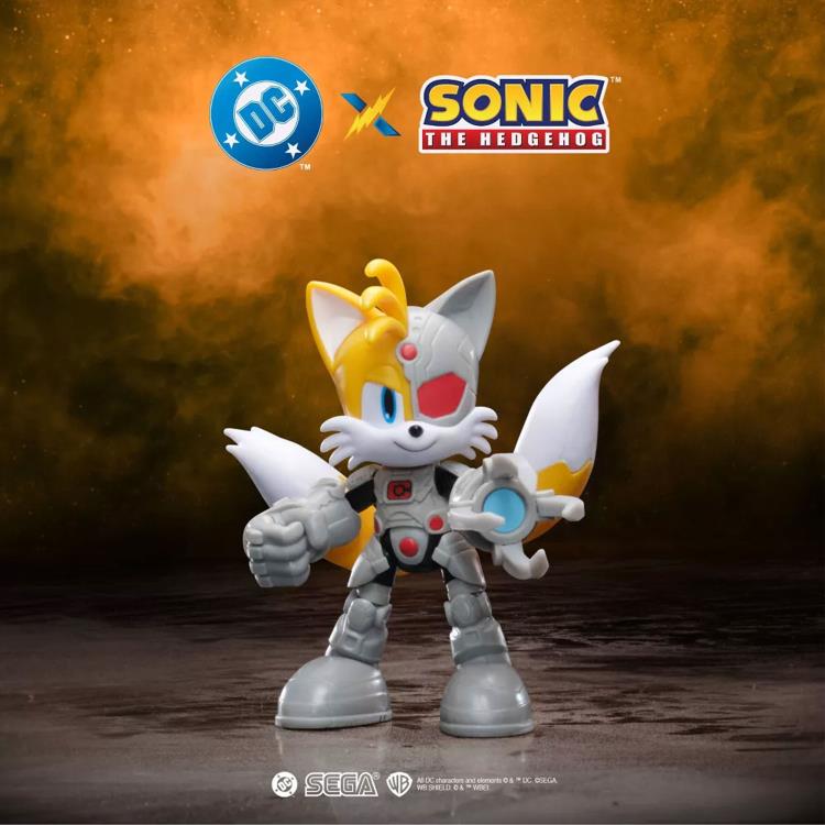 DC x Sonic the Hedgehog 5-Inch Scale Set of 3 Action Figures Gallery Image 8