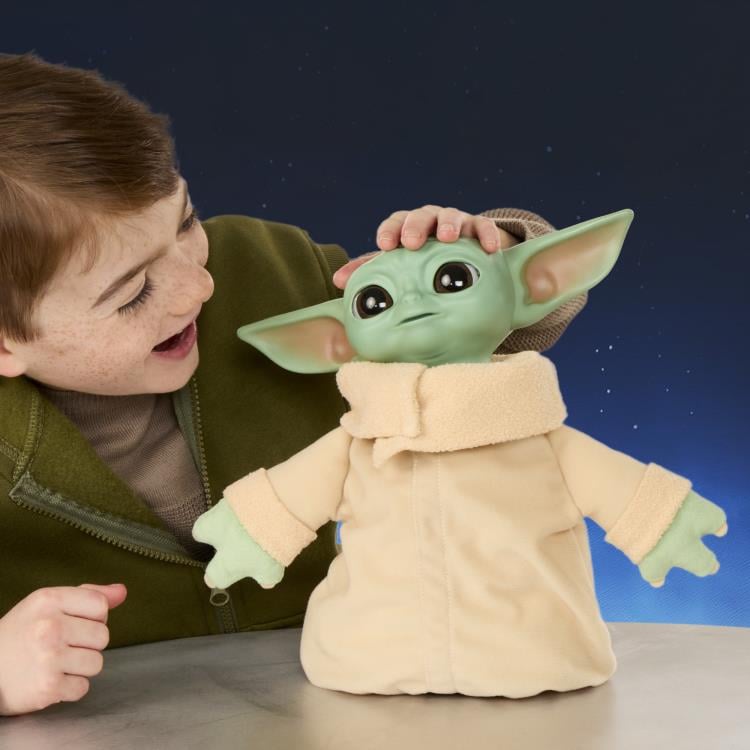 Star Wars: The Mandalorian and Grogu Action Buddy Grogu Figure Gallery Image 3