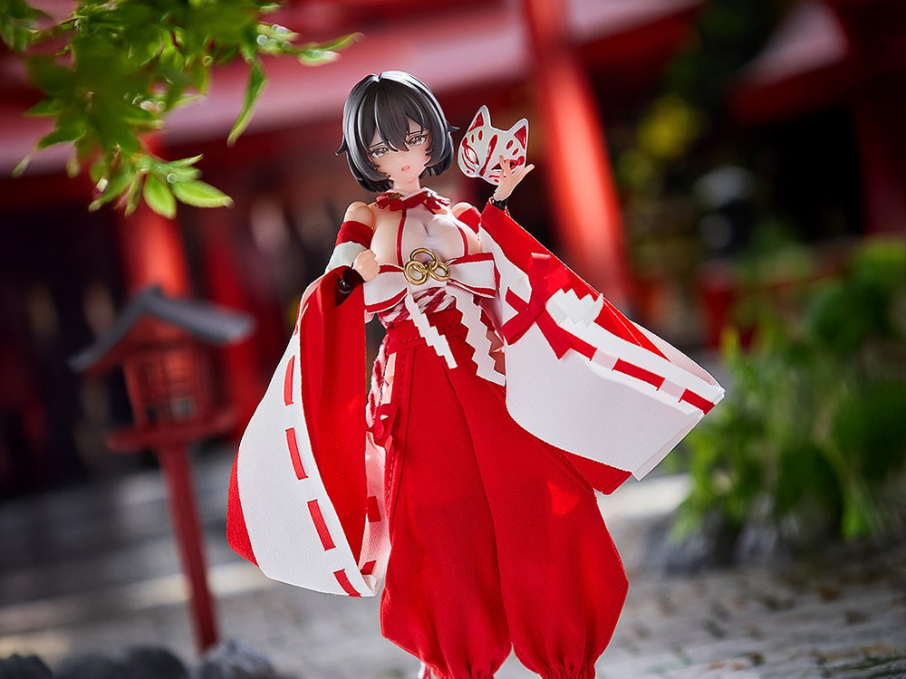 Combat Priestess Kikyou Uefuji 1/12 Scale Action Figure (With Bonus) Gallery Image 1