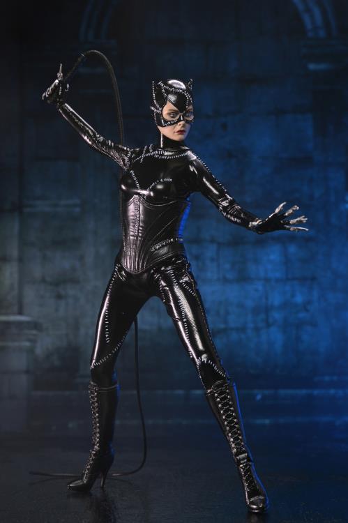 Batman Returns Catwoman 8" Clothed Action Figure Gallery Image 4