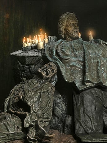 Friday the 13th: The Game Pamela Shrine Diorama Gallery Image 2