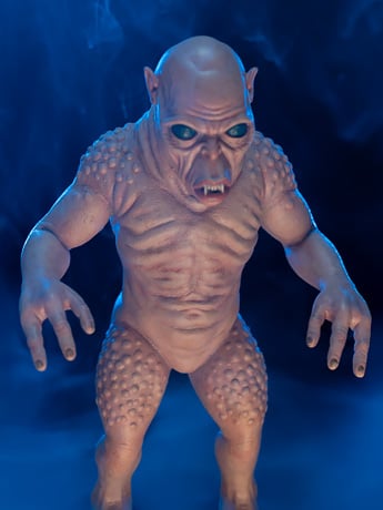 The Gate Minion 1/1 Scale Figure Gallery Image 2