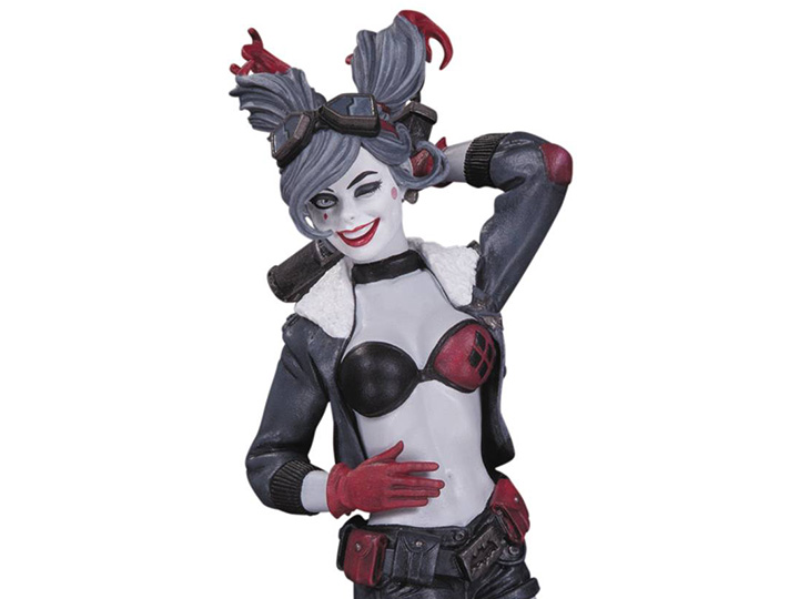 DC Comics Harley Quinn Red White & Black Statue Gallery Image 1