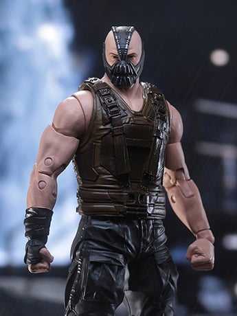 The Dark Knight Rises DC Multiverse Bane (Deluxe Theatrical Edition) Action Figure Gallery Image 2