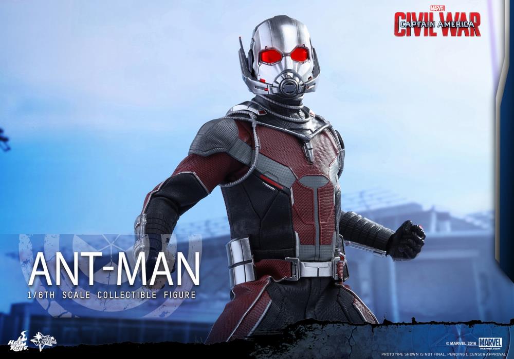 Captain America: Civil War MMS362 Ant-Man 1/6th Scale Collectible Figure Gallery Image 3