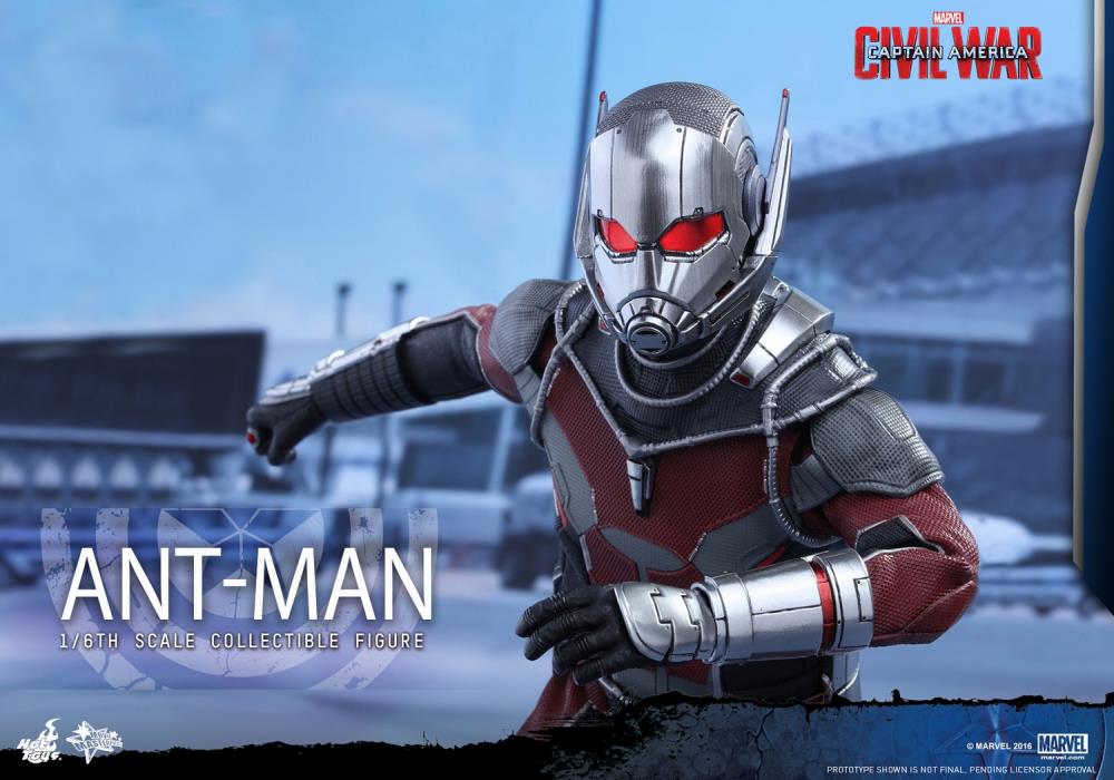 Captain America: Civil War MMS362 Ant-Man 1/6th Scale Collectible Figure Gallery Image 6