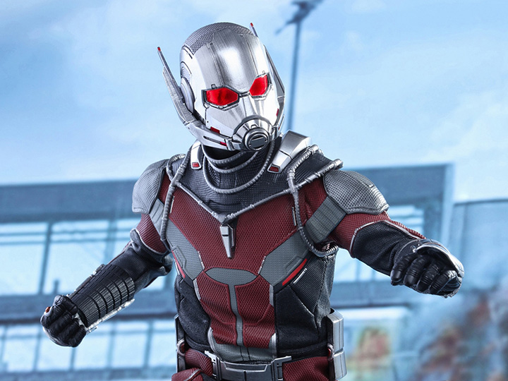 Captain America: Civil War MMS362 Ant-Man 1/6th Scale Collectible Figure Gallery Image 1