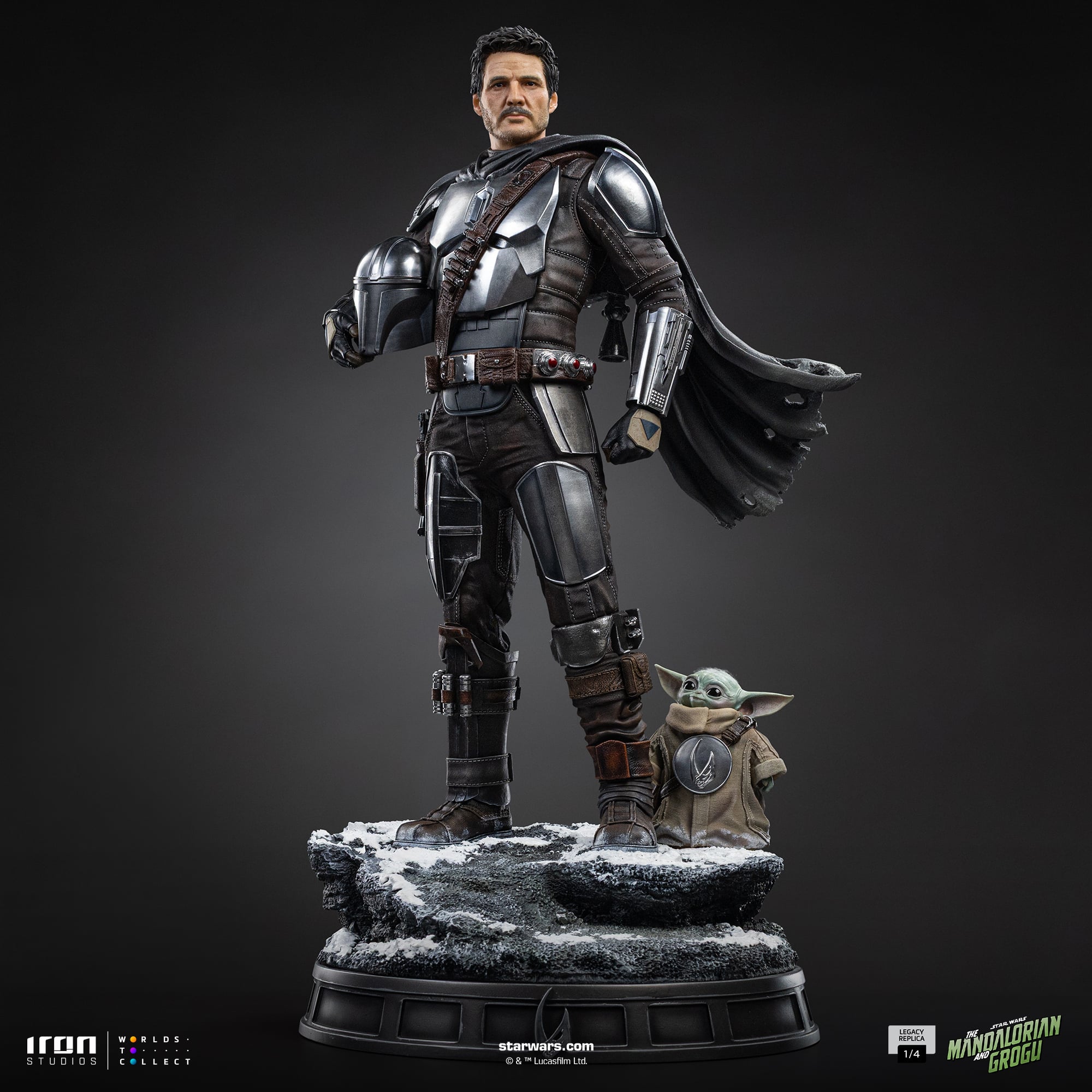 Star Wars: The Mandalorian & Grogu Legacy Replica The Mandalorian