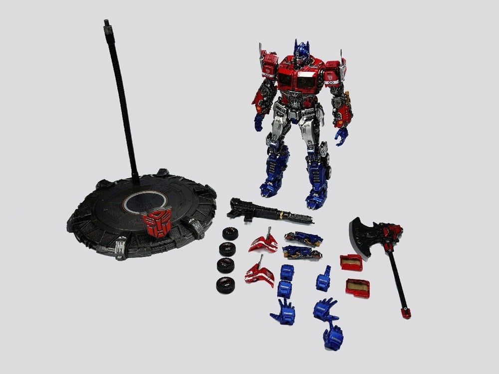 Transformers: Bumblebee AMK Pro Optimus Prime Model Kit Gallery Image 1