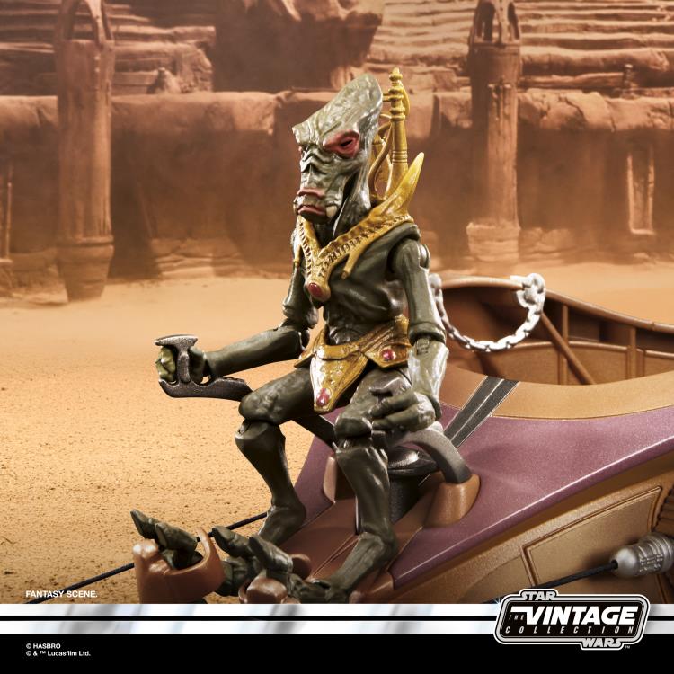 Star Wars: The Vintage Collection Orray & Geonosian Picador (Attack of the Clones) Action Figure Set Gallery Image 4