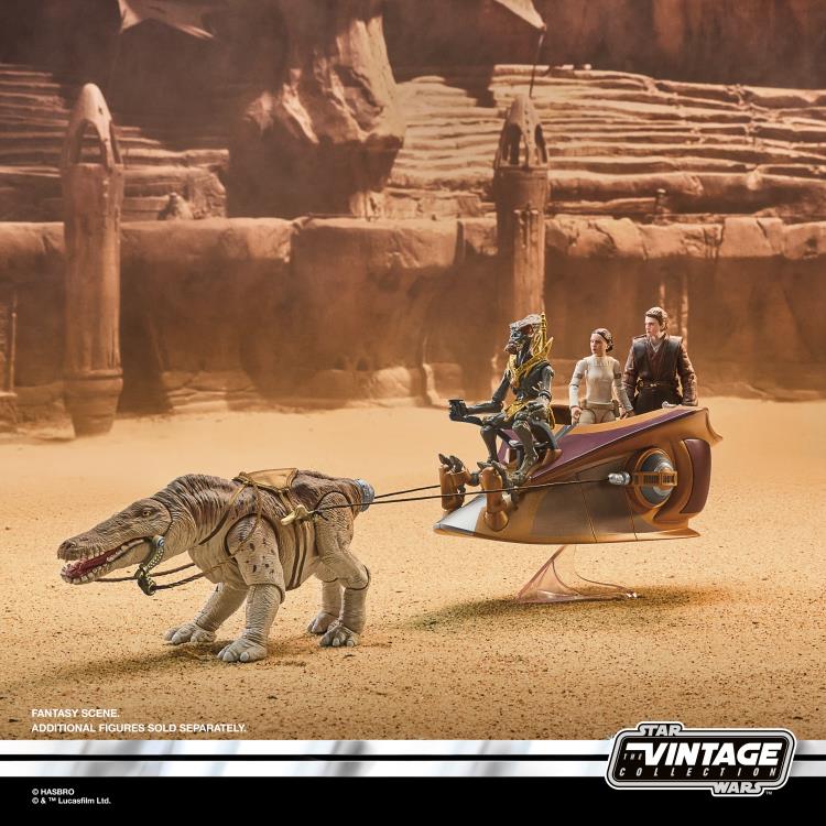 Star Wars: The Vintage Collection Orray & Geonosian Picador (Attack of the Clones) Action Figure Set Gallery Image 3