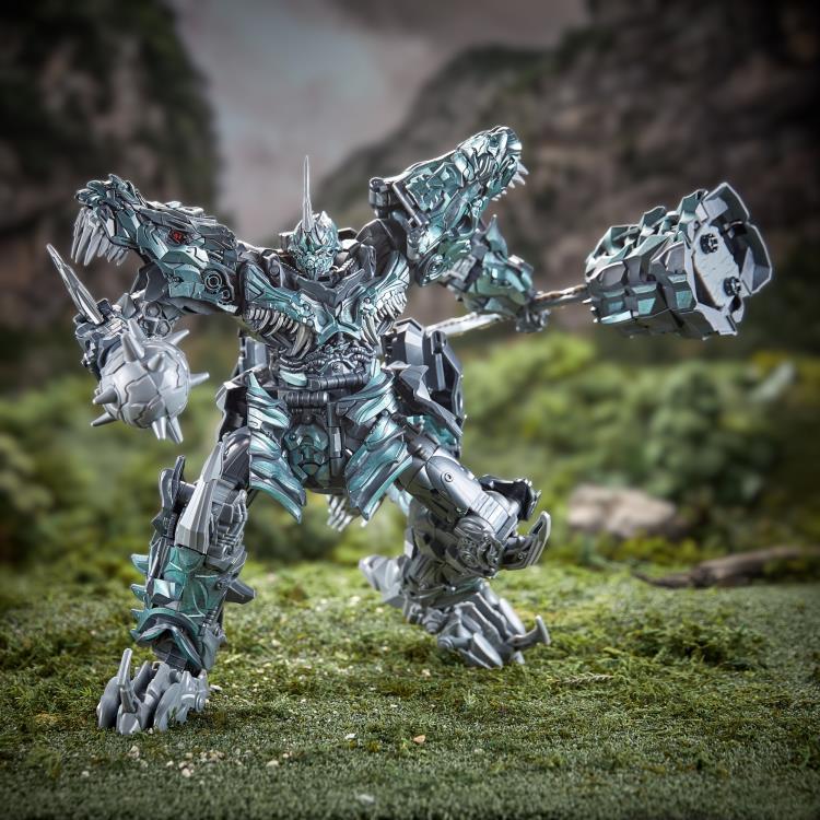 Transformers: Age of Extinction Studio Series Titan Class Grimlock Action Figure Gallery Image 8