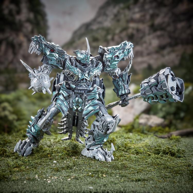 Transformers: Age of Extinction Studio Series Titan Class Grimlock Action Figure Gallery Image 6