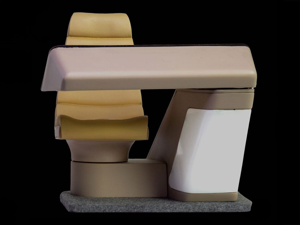 Star Trek: The Next Generation Enterprise-D Bridge Operations Console 1/6 Scale Replica Gallery Image 1