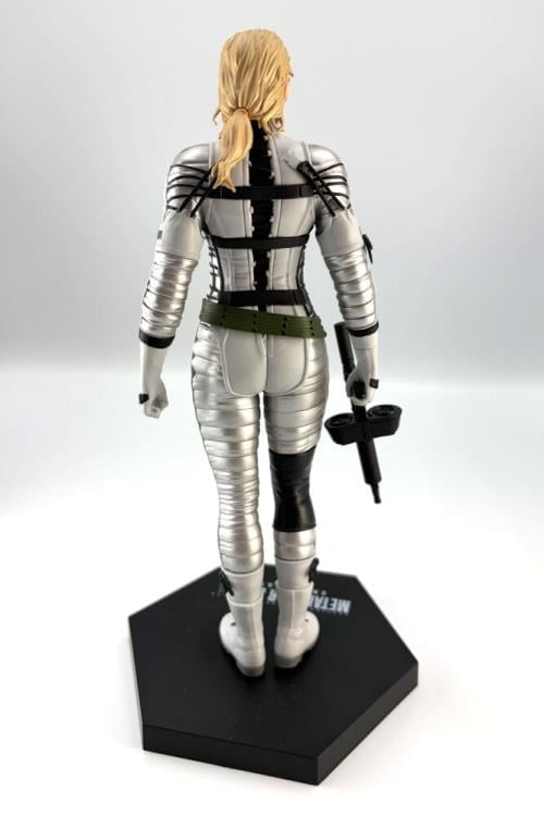 Metal Gear Solid Delta: Snake Eater Figure Collection The Boss Figure Gallery Image 4