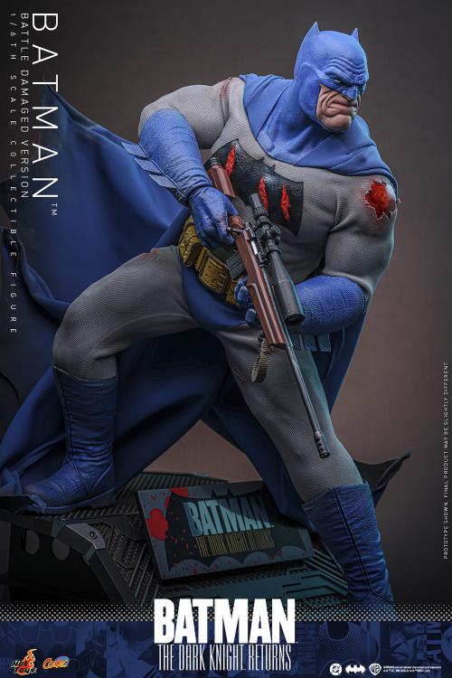 Batman: The Dark Knight Returns CMS031 Batman (Battle Damaged Version) 1/6th Scale Collectible Figure Gallery Image 5