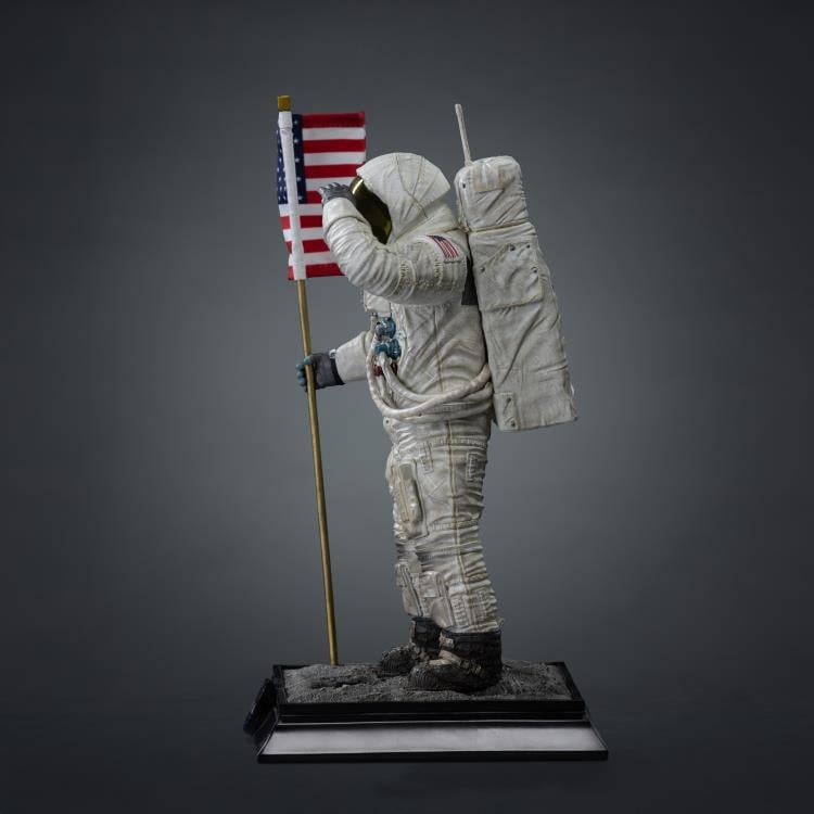 NASA Apollo 11 Astronaut 1/4 Scale Legacy Replica Statue Gallery Image 6
