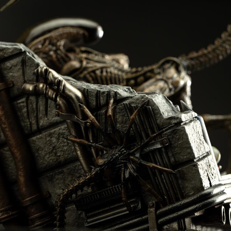 Alien 3 Ellen Ripley and Dog Alien 1/10 Art Scale Statue Gallery Image 9