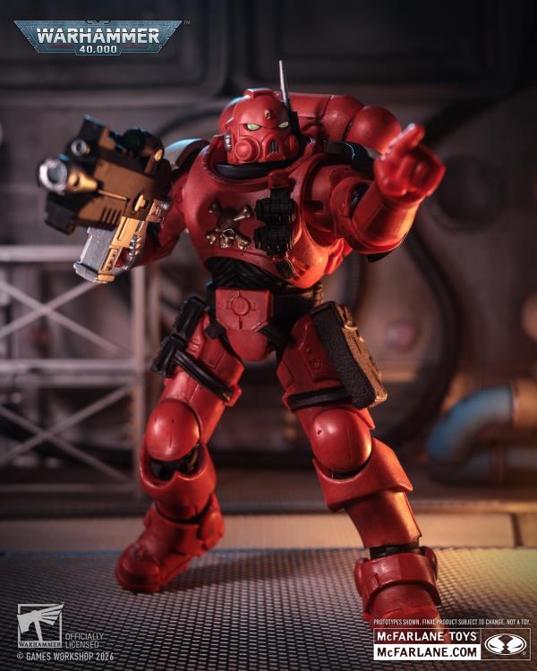 Warhammer 40,000: Dawn of War IV Blood Ravens Infiltrator Action Figure Gallery Image 4