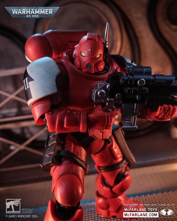 Warhammer 40,000: Dawn of War IV Blood Ravens Infiltrator Action Figure Gallery Image 6