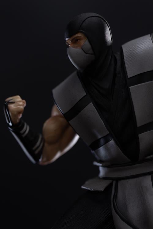 Mortal Kombat Klassic Smoke 1/10 Art Scale BBTS Exclusive Limited Edition Statue Gallery Image 9
