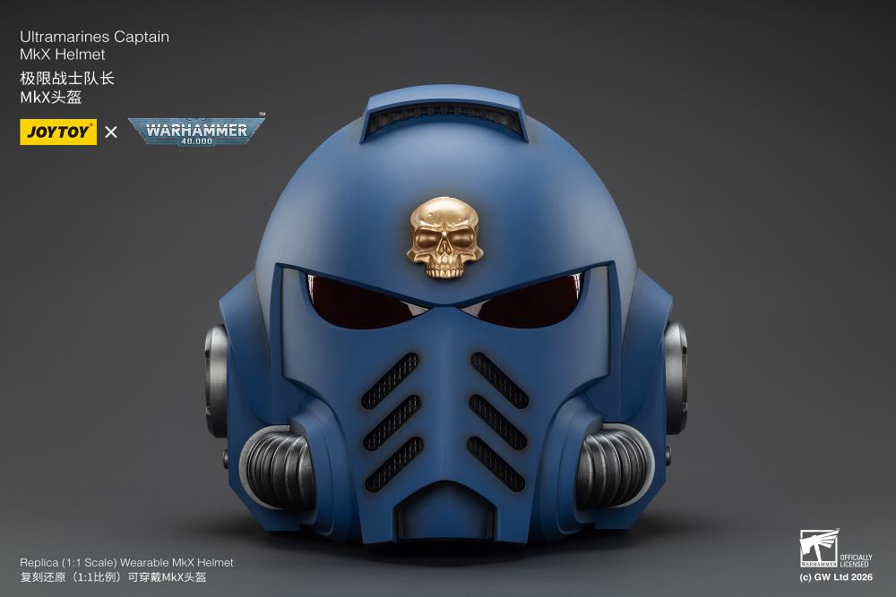 Warhammer 40,000 Ultramarines Captain Mk X 1/1 Scale Helmet Replica Gallery Image 4