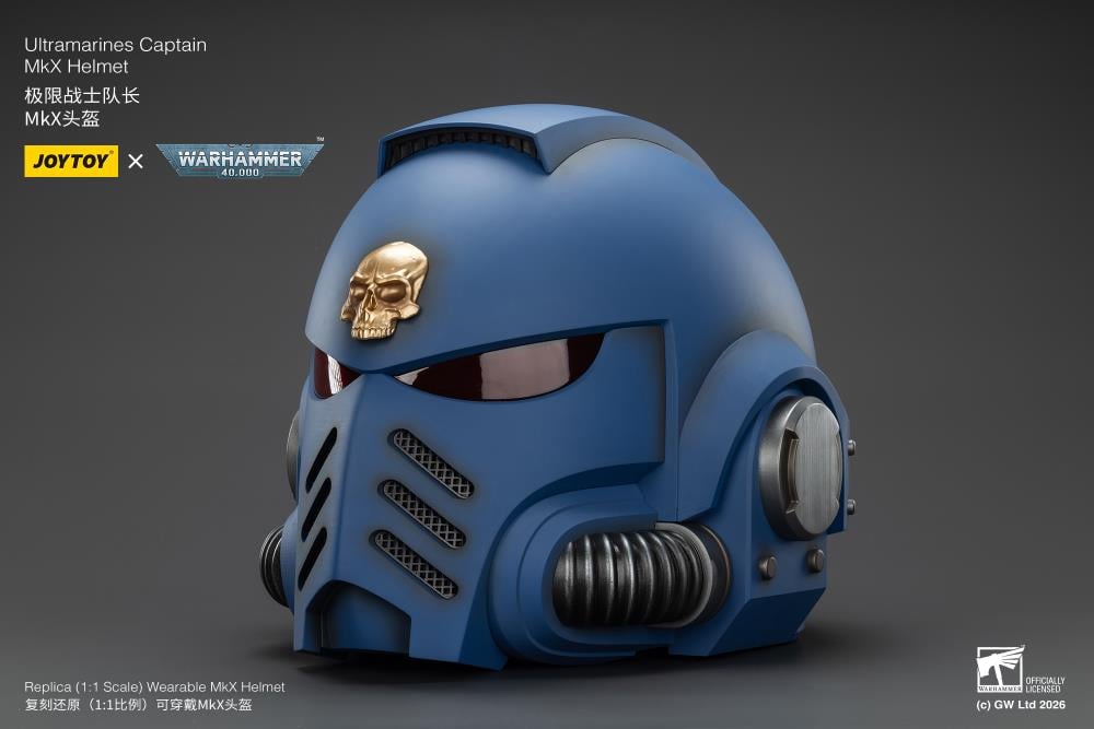 Warhammer 40,000 Ultramarines Captain Mk X 1/1 Scale Helmet Replica Gallery Image 5