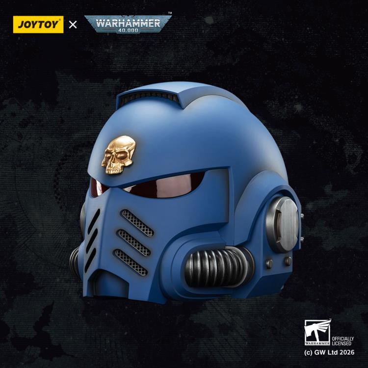 Warhammer 40,000 Ultramarines Captain Mk X 1/1 Scale Helmet Replica Gallery Image 3