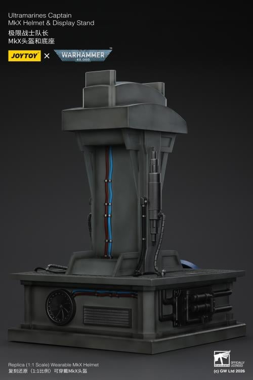 Warhammer 40,000 Ultramarines Captain Mk X 1/1 Scale Helmet Replica with Display Stand Gallery Image 27