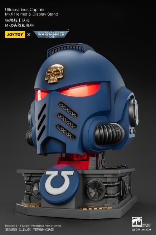Warhammer 40,000 Ultramarines Captain Mk X 1/1 Scale Helmet Replica with Display Stand Gallery Image 17