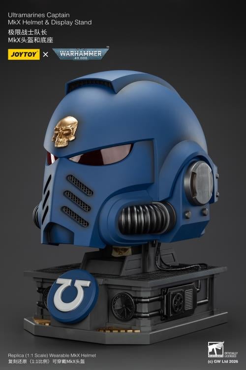 Warhammer 40,000 Ultramarines Captain Mk X 1/1 Scale Helmet Replica with Display Stand Gallery Image 4