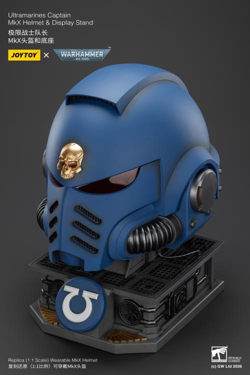 Warhammer 40,000 Ultramarines Captain Mk X 1/1 Scale Helmet Replica with Display Stand Gallery Image 11