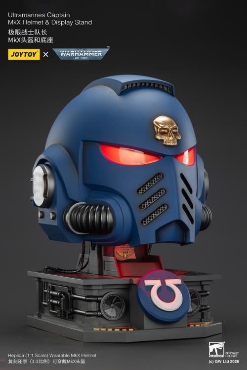 Warhammer 40,000 Ultramarines Captain Mk X 1/1 Scale Helmet Replica with Display Stand Gallery Image 13