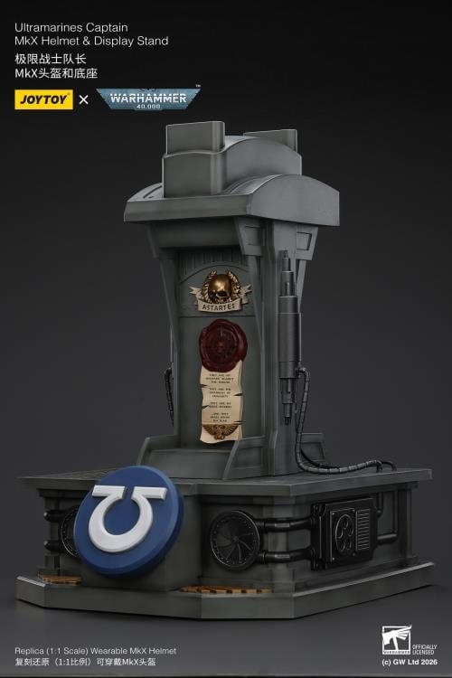 Warhammer 40,000 Ultramarines Captain Mk X 1/1 Scale Helmet Replica with Display Stand Gallery Image 24