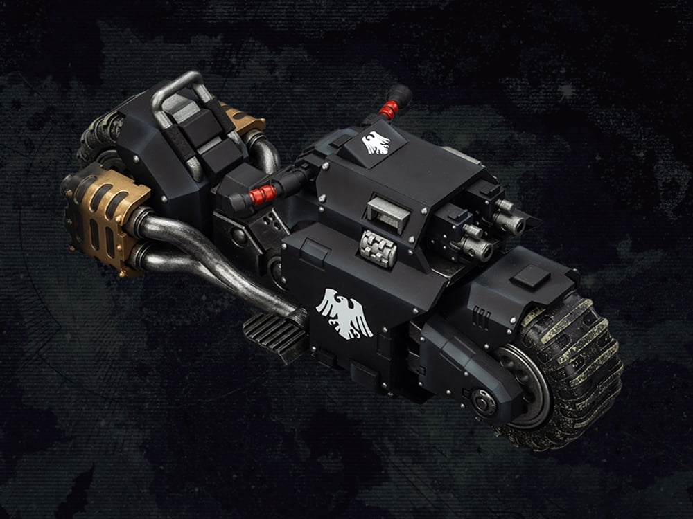 Warhammer 40,000 Raven Guard Raider-pattern Combat Bike with Twin-linked Bolt Rifles 1/18 Scale Vehicle Gallery Image 1