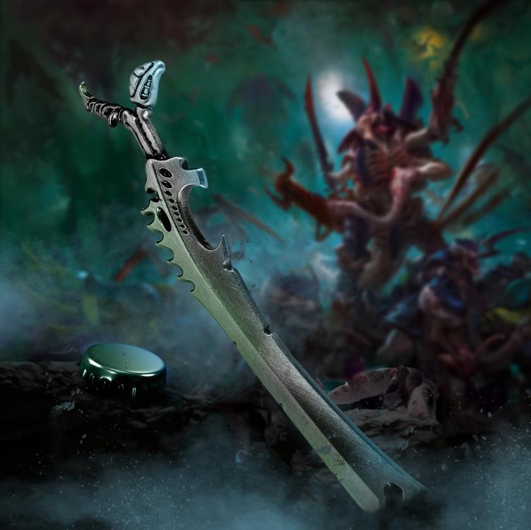 Warhammer 40,000 Tyranid Bonesword Bottle Opener Gallery Image 4