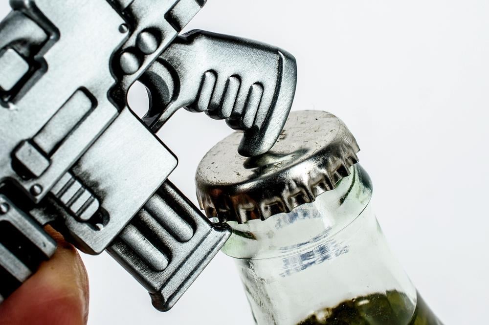Warhammer 40,000 Adeptus Astartes Bolt Rifle Bottle Opener Gallery Image 4
