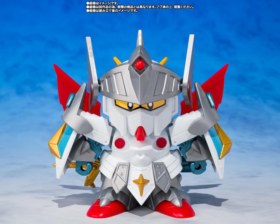 SD Gundam Gaiden: Kikoushin Densetsu Ganzo SD Gundam World Versal Knight Gundam Exclusive Model Kit Gallery Image 5